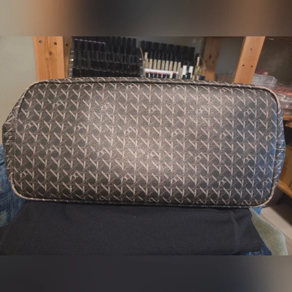 Black and Brown Tory Burch Tote Bag with Pouch - Picture 11 of 16